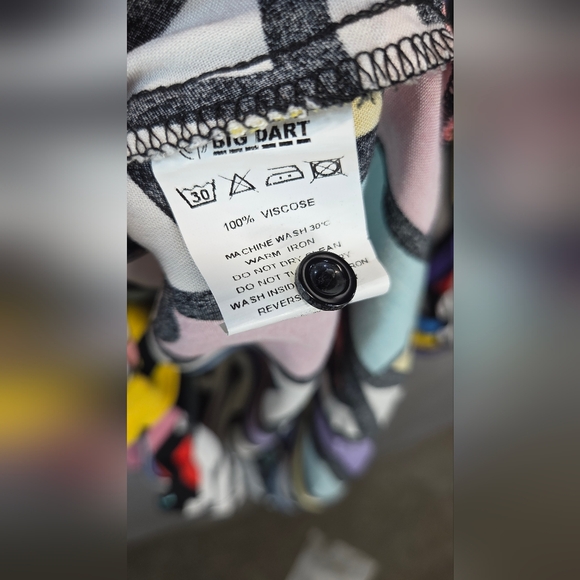 Big Dart Colorful Geometric Retro Womens  Button-Up Shirt - Picture 6 of 6